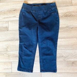 Perfect Stretch by Chico’s Capri Jeans 👖